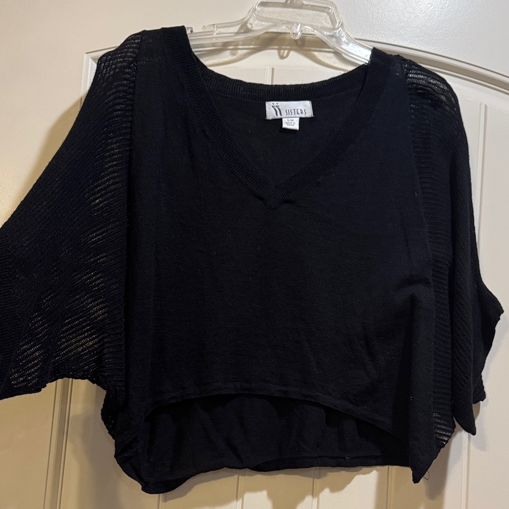 Sisters Black Knit V-Neck Cropped Top